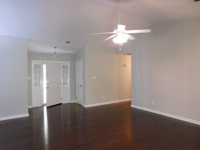 Building Photo - 278 Gatewood Dr