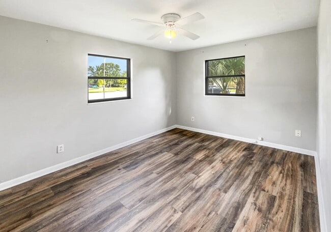 Building Photo - 216 Blairmore Blvd