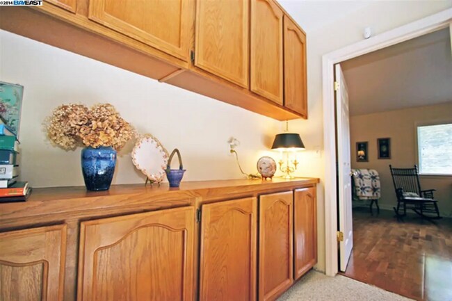 Building Photo - 5815 Northland Terrace