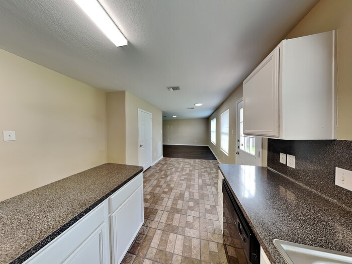 Building Photo - 8111 Loyal Ln