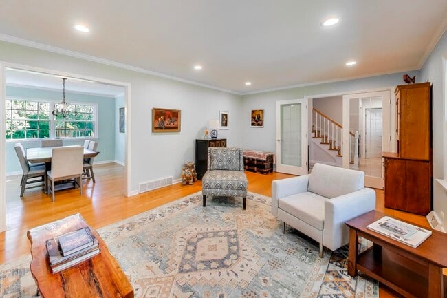 Building Photo - 21301 N Woodland Ave