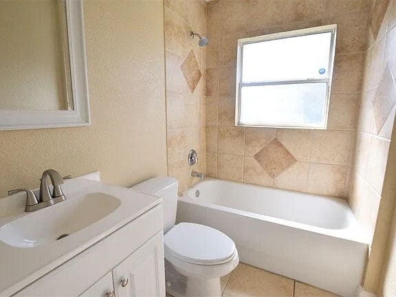 Building Photo - 2282 Raeford Rd