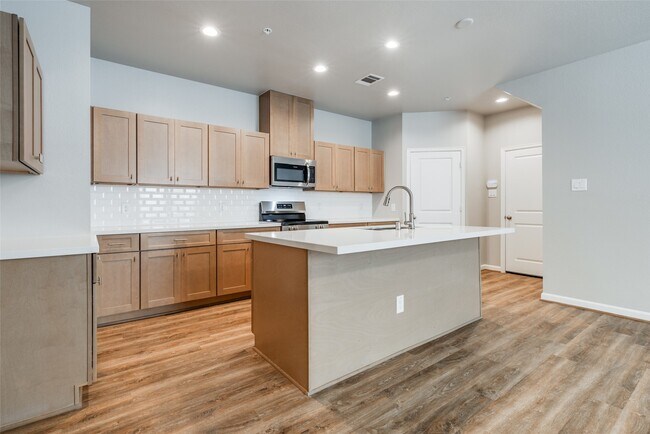 Building Photo - 107 Pk Pl Cir