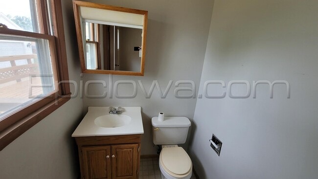 Building Photo - 143 Crestridge Dr NW