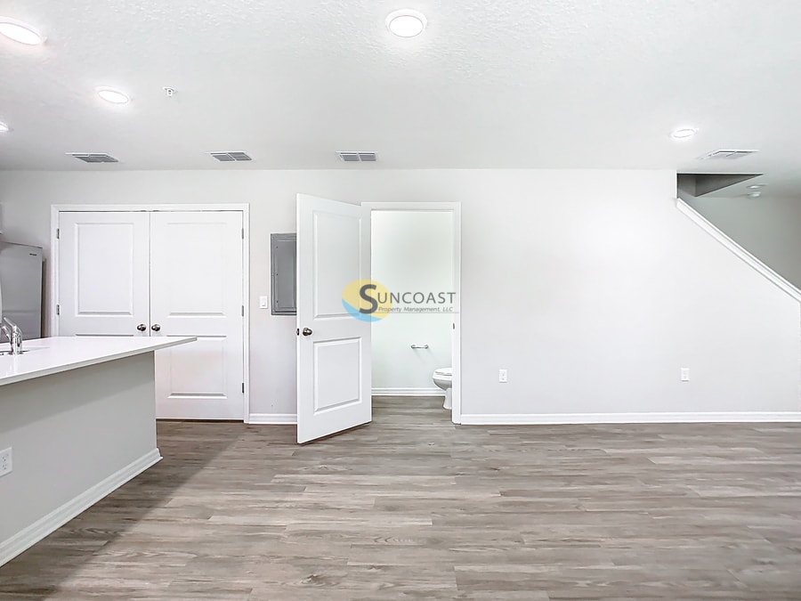 Building Photo - 3821 SW 43rd Ct