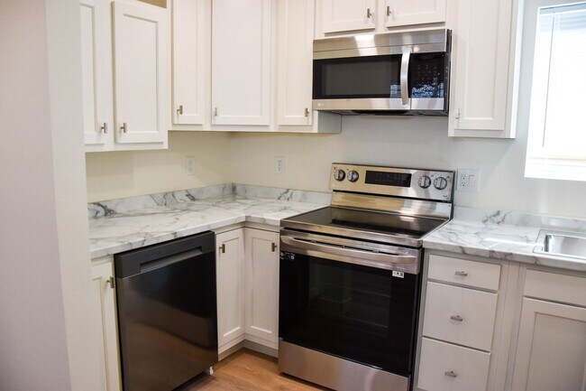 Building Photo - Newly Built Home