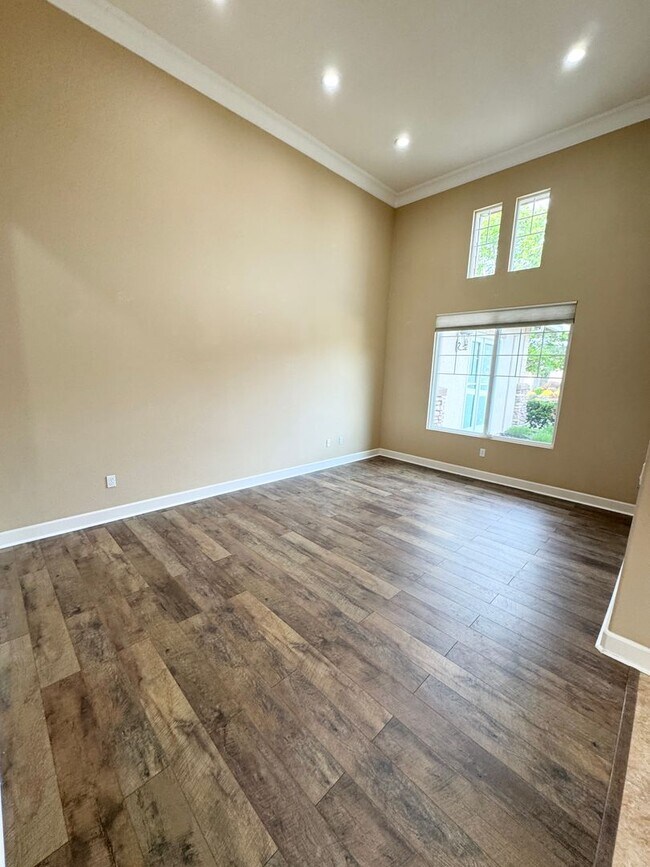 Building Photo - Sun City Lincoln Hills Active Adult Community Three Bedroom Three Car Garage SEE VIDEO
