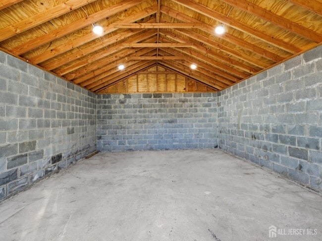 Building Photo - 14 John St