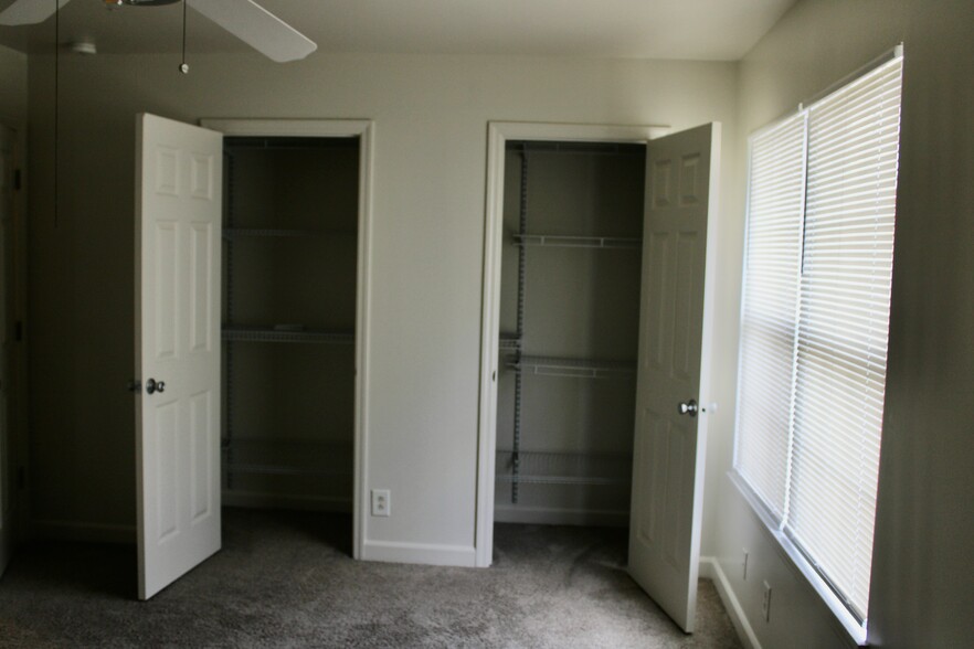 Bedroom 1 Double closet - 163 37th Avenue North