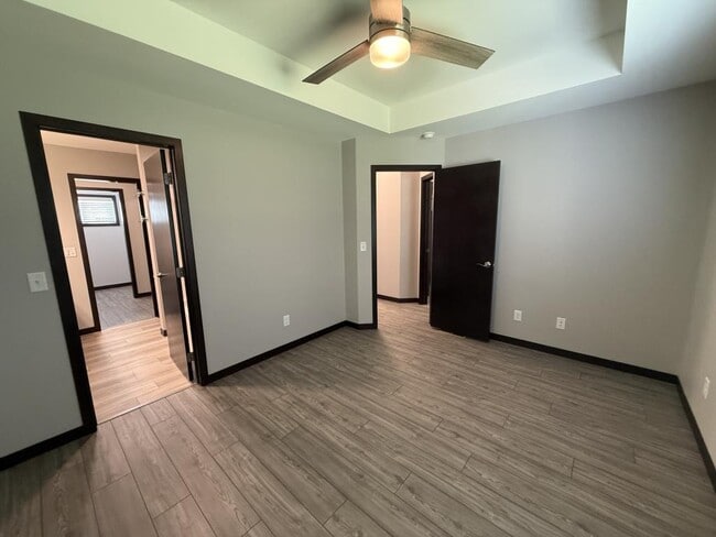 Building Photo - 1615 Ohana Ave