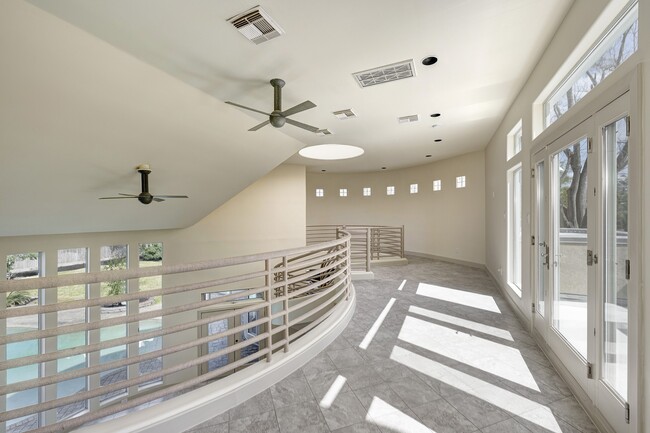 Building Photo - 5304 Braeburn Dr