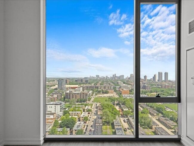 Building Photo - 808 N Cleveland Ave