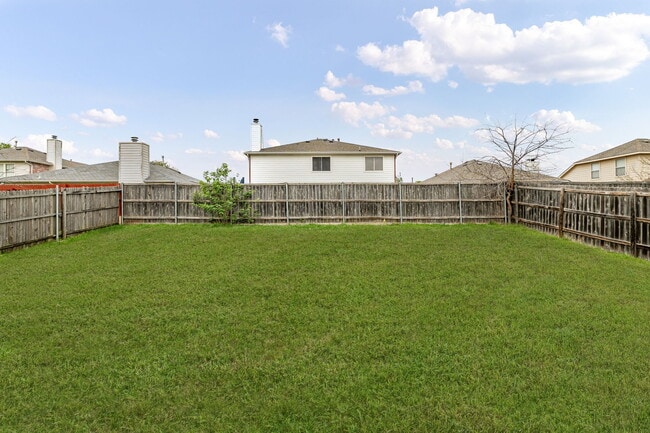 Building Photo - 2119 Oleander Way