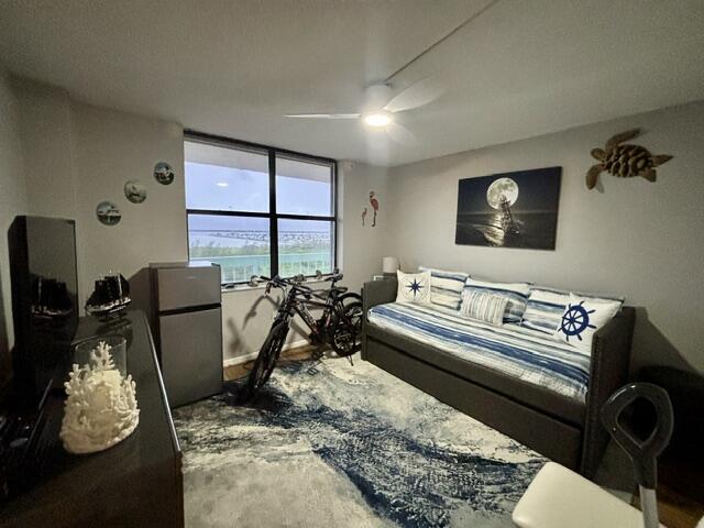 Building Photo - 9940 S Ocean Dr
