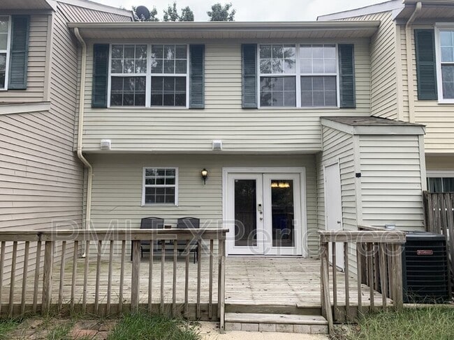 Building Photo - 6094 Red Squirrel Pl