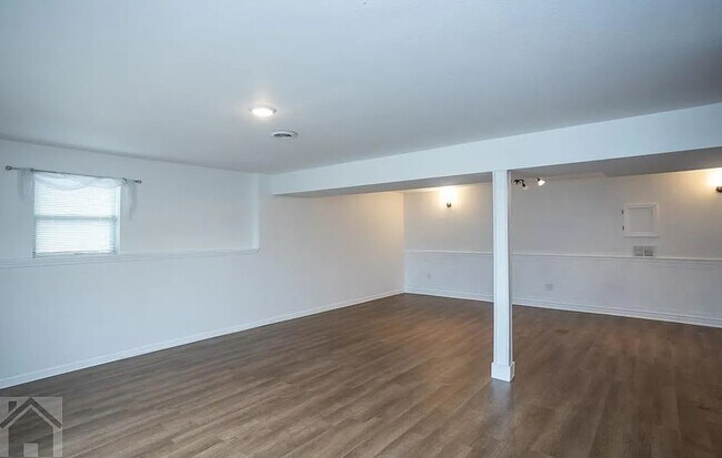 Building Photo - Available November 14th
