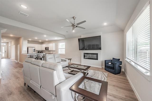 Building Photo - 3202 Glorioso Dr