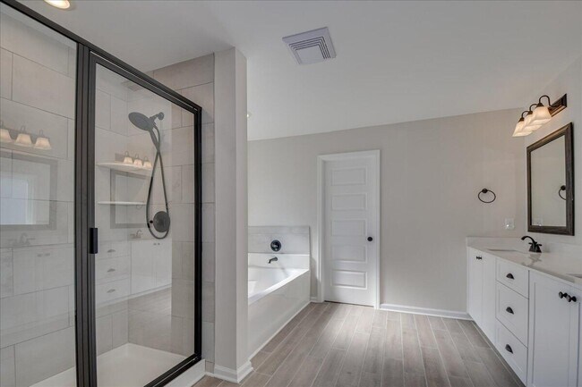 Building Photo - 5123 Huntley Trl