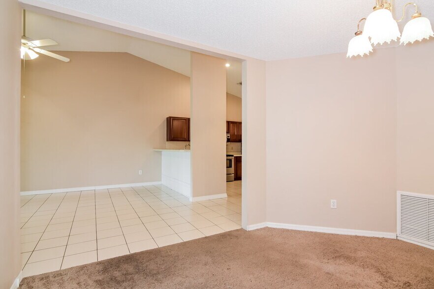 Building Photo - 2526 Wrencrest Cir