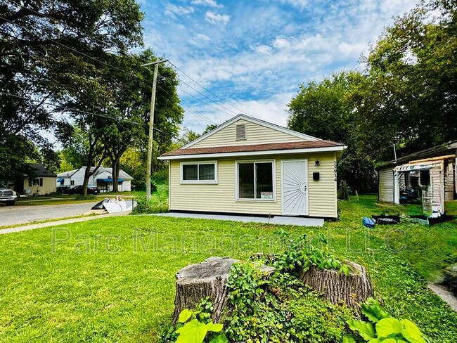 Primary Photo - 15914 Dacosta St