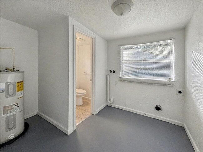 Building Photo - 612 Kensington St