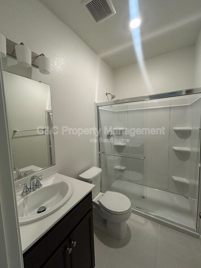 Building Photo - 2254 S Sylmar Ave