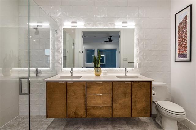 Building Photo - 4805 Manett St