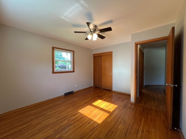 Building Photo - Newly Remodeled 3 Bed 1 Bath Home in Derby!!