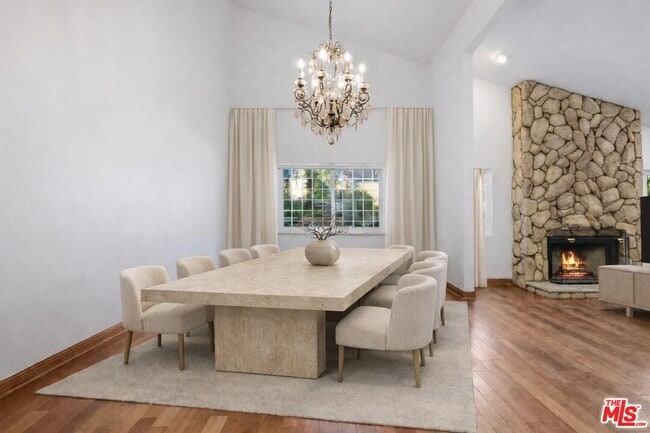 Building Photo - 4345 Canoga Ave