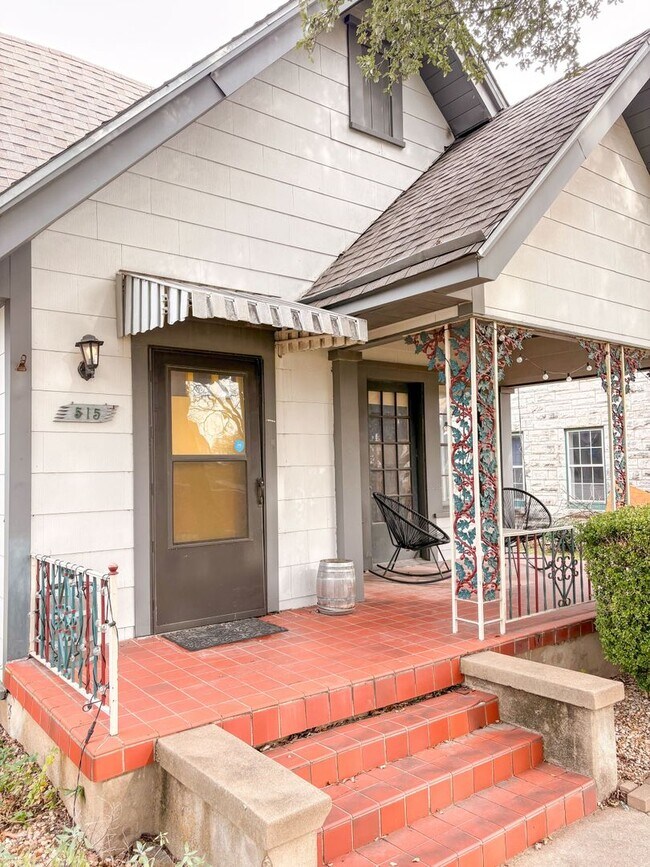 Building Photo - 515 N 32nd St