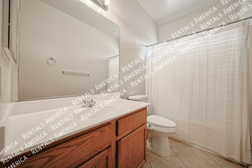 Building Photo - 15289 W Desert Hills Dr