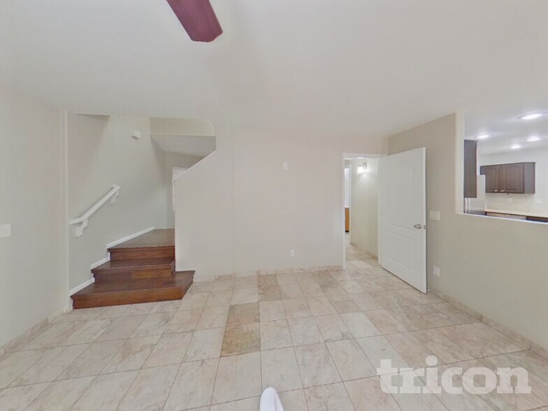 Building Photo - 42028 W Sunland Dr