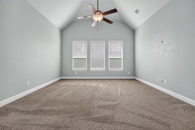 Building Photo - 21413 Hines Ln