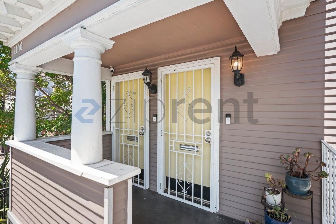 Building Photo - Unit 1104