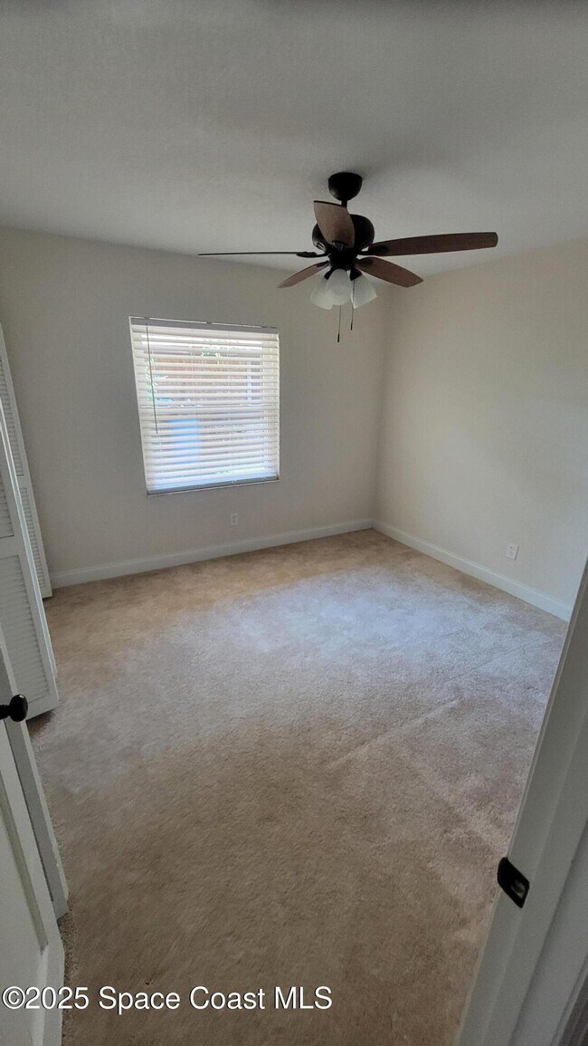 Building Photo - 1209 Bonaventure Dr