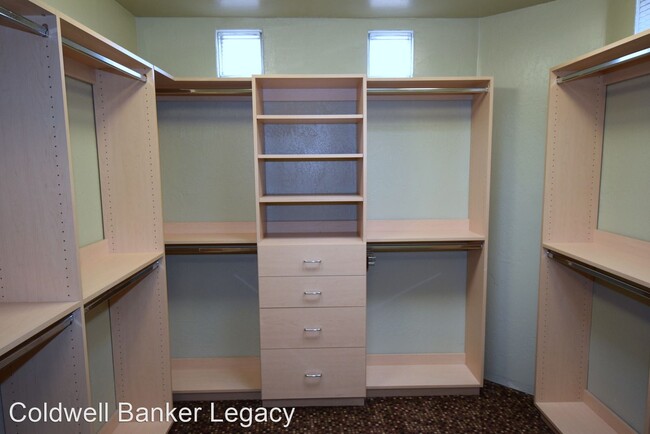 Building Photo - 3 br, 2.5 bath House - 1912 Quail Run Rd NE