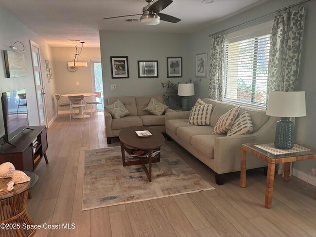 Building Photo - 8754 Honeysuckle Way