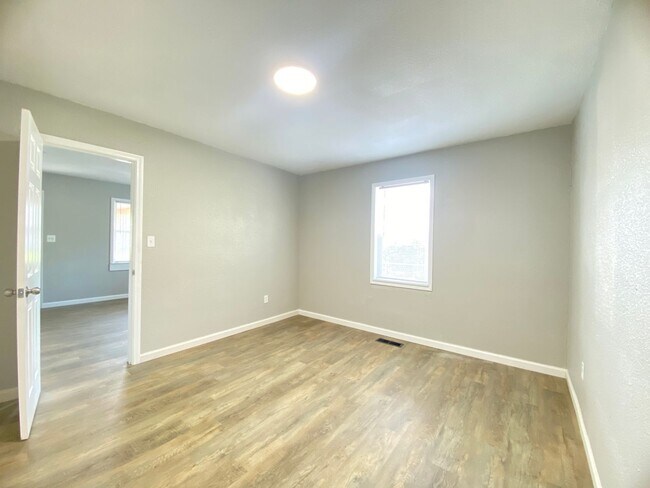 Building Photo - Finley St. 3217