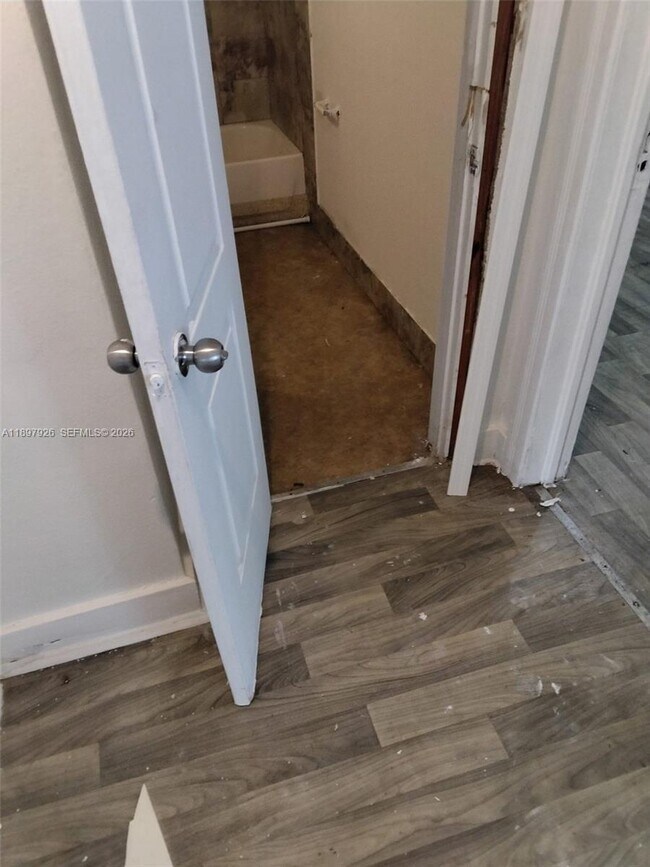 Building Photo - 2748 Broadway Ave