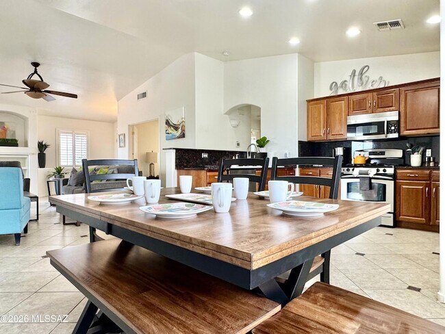 Building Photo - 12361 N Globe Mallow Pl