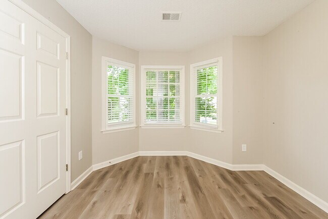 Building Photo - 3091 Ashbury Ln