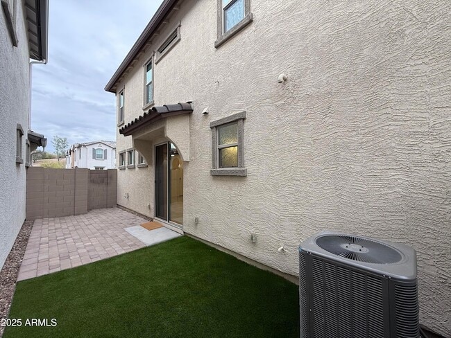 Building Photo - 1708 S 83rd Way