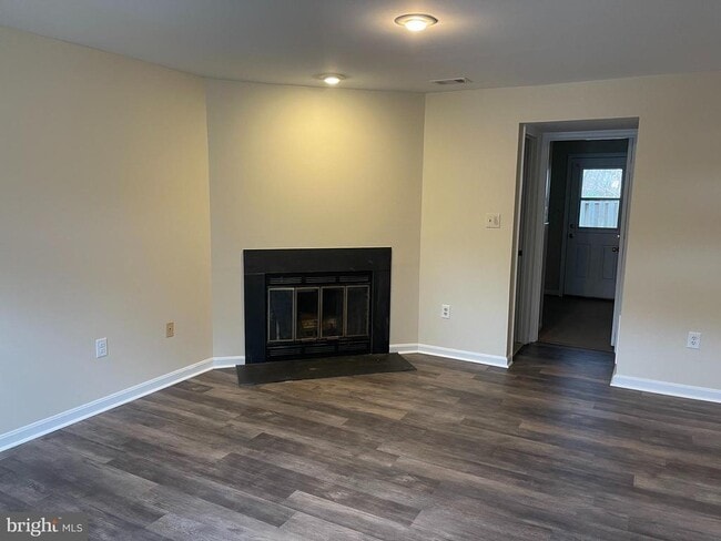 Building Photo - 1619 Howard Chapel Ct