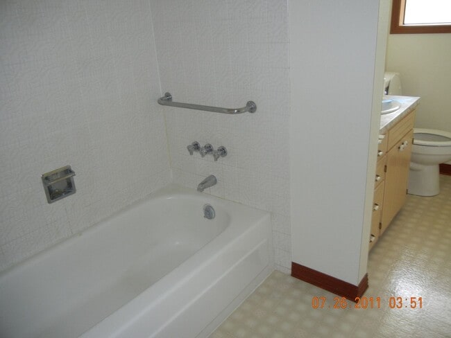 Building Photo - Great 3 Bedroom Ranch in Vancouver!