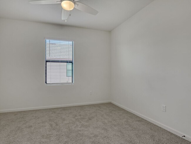 Building Photo - 7508 Tourmaline Dr