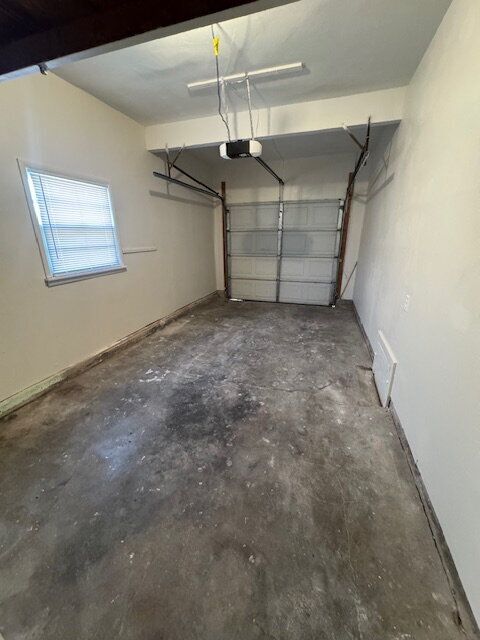 Building Photo - 3315 S Hiram St