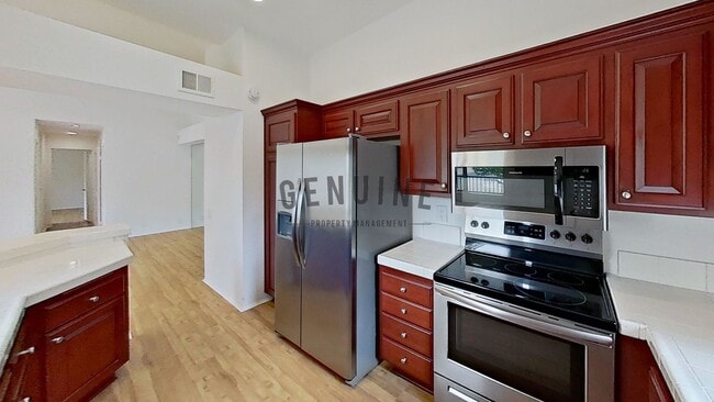 Building Photo - 2Bd 1Ba Condo in Newport Beach