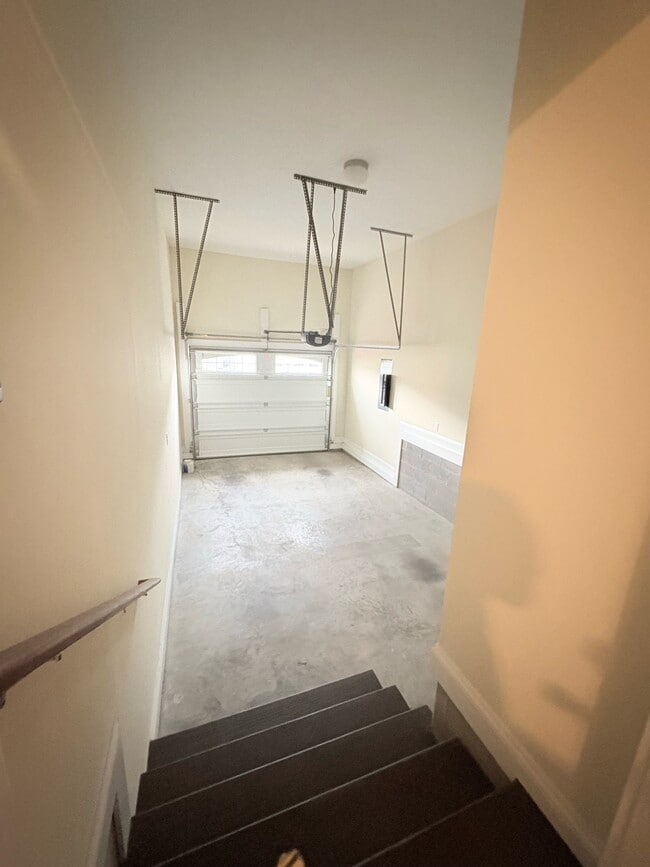 Building Photo - 62 Windgate Cir
