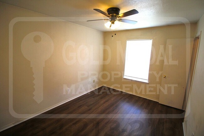 Building Photo - 1708 Windward Dr