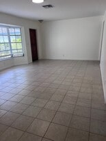 Building Photo - 800 Ibis Way